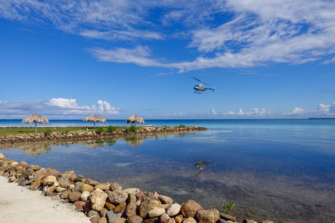 Готель Royal Belize Thatch Caye Екстер'єр фото