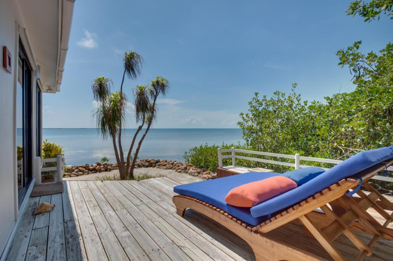 Готель Royal Belize Thatch Caye Екстер'єр фото