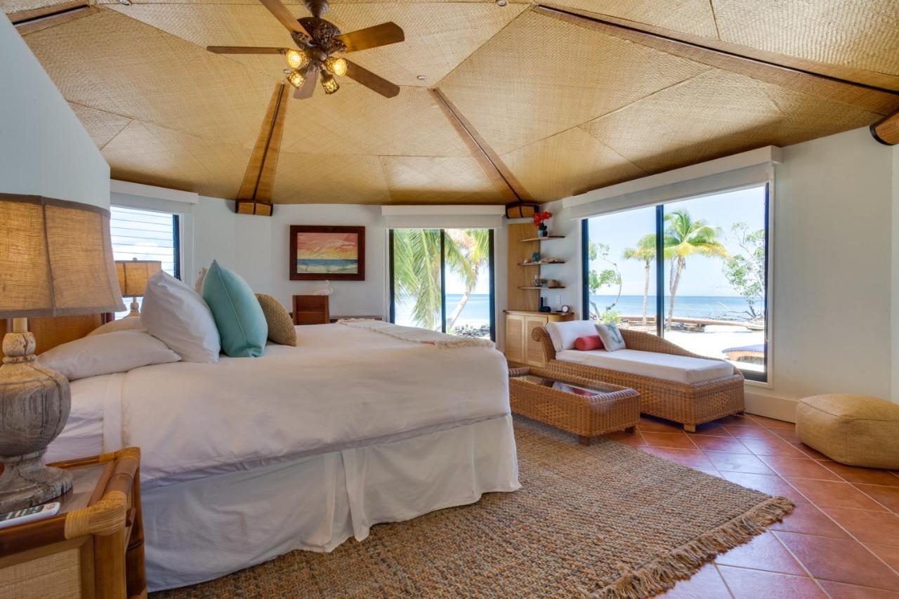 Готель Royal Belize Thatch Caye Екстер'єр фото